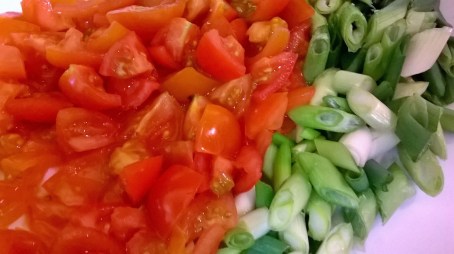tomatoes and spring onion